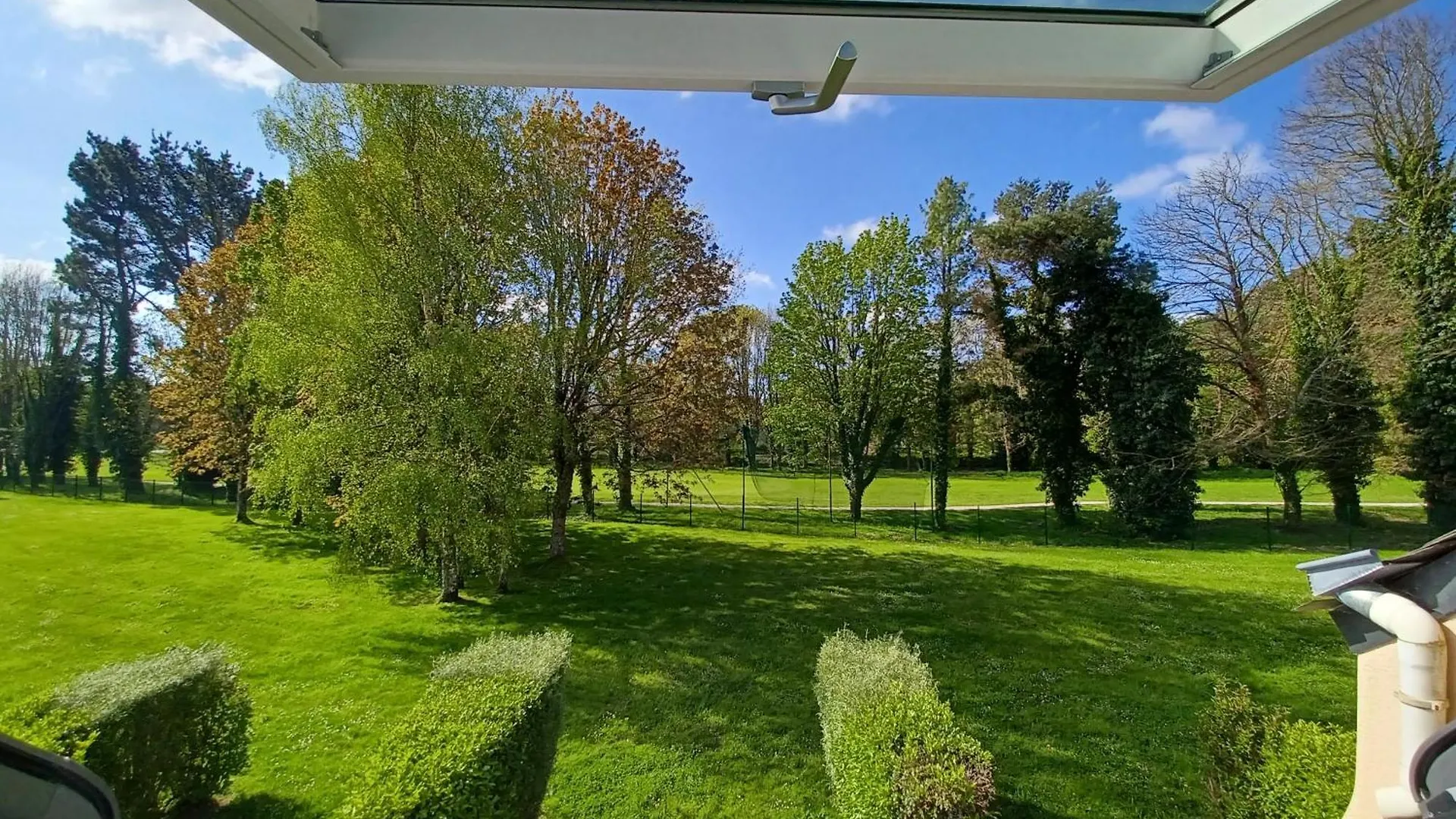 Maison Au Calme A L'Interieur Du Golf De Ploemel, Entre Terre Et Mer, 2 Chambres, 10 Min Des Plages